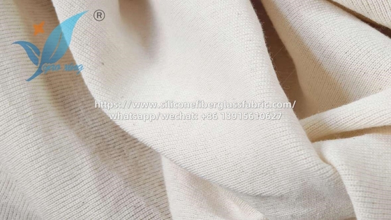 Kain Kotak yang Terbuat dari Kain Kain Kotak yang Terbuat dari Kain Kotak